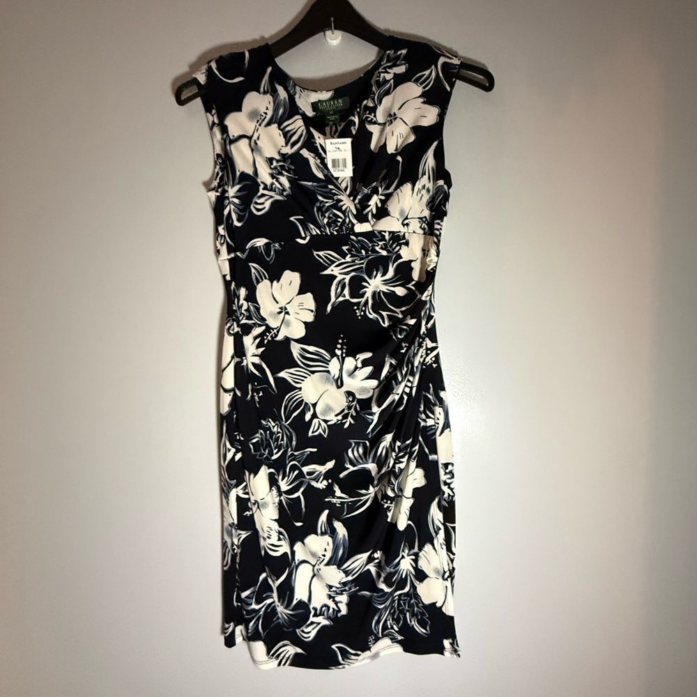 RALPH LAUREN WOMEN BLACK WHITE FLORAL FLARE  FLOWY SLEEVELESS DRESS SIZE 12P NWT